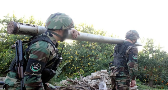 "قوات الفجر" تردّ على العدوان وتقصف مواقع الاحتلال في محيط "كريات شمونة"