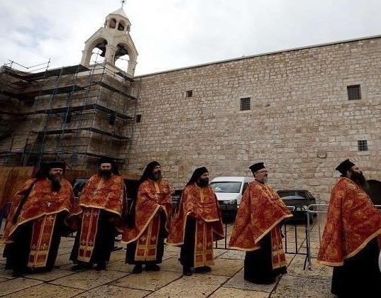 الكنائس المسيحية في فلسطين التي تسير حسب التقويم الغربي تحيي عيد الغطاس