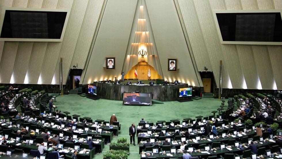 بدء اجتماع برلماني طارئ في إيران بشأن فلسطین
