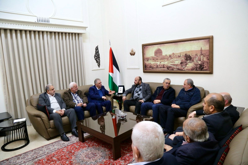 لقاء بين قيادتي حركة "فتح" و"حماس" في سفارة دولة فلسطين
