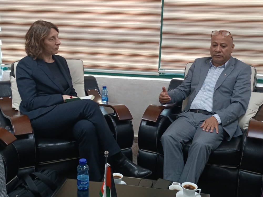 د. أبو هولي يبحث مع مسؤول ألماني سبل دعم "الأونروا" واحتياجات اللاجئين في المخيمات والأوضاع الإنسانية في قطاع غزة