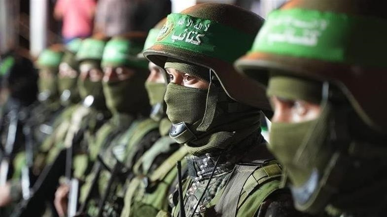 فيديو - بعدما وصفت قادتها بـ"المجانين والمتطرفين" ... "حماس" ترد على الـ"LBC"!