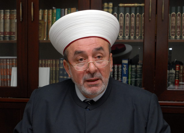 المفتي سوسان يعتذر عن عدم تقبل التهاني بعيد الفطر "بسبب ما يتعرض له أخوتنا في فلسطين وأهلنا في الجنوب"