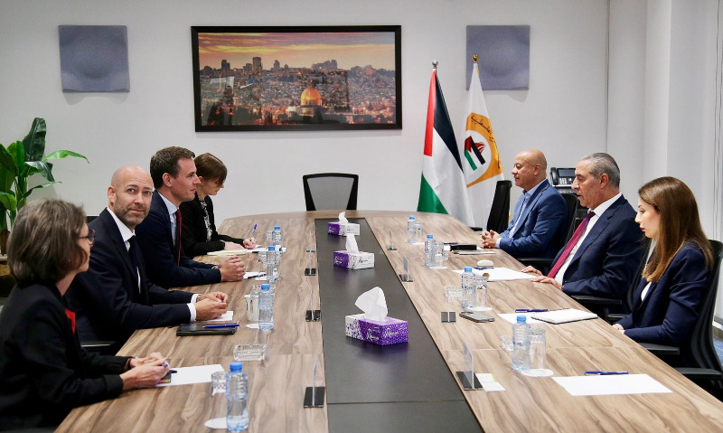 الشيخ يلتقي ممثلين عن الدنمارك والسويد وفنلندا لبحث وقف الحرب على غزة واعتداءات المستوطنين