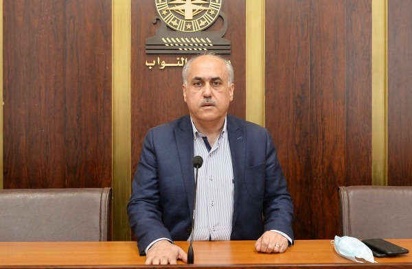تحذير من استدراج جديد للحرب... النائب أبو الحسن يكشف خلفيات موقف جنبلاط