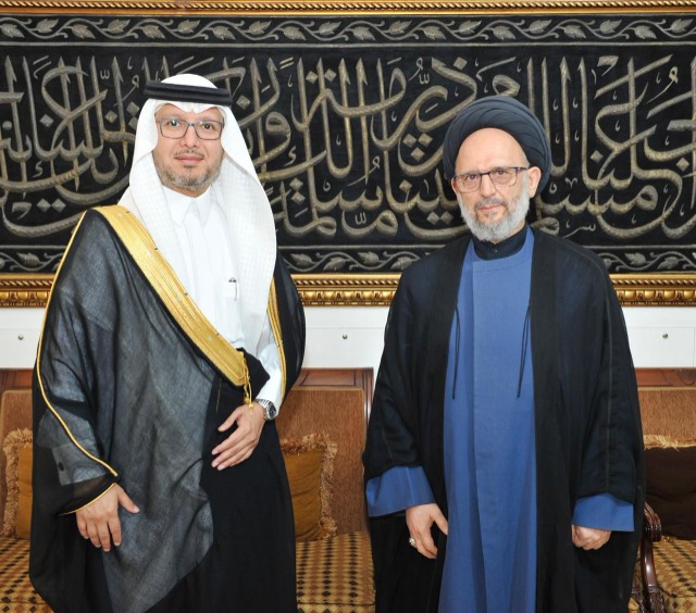 السفير بخاري يعزي السيد فضل الله