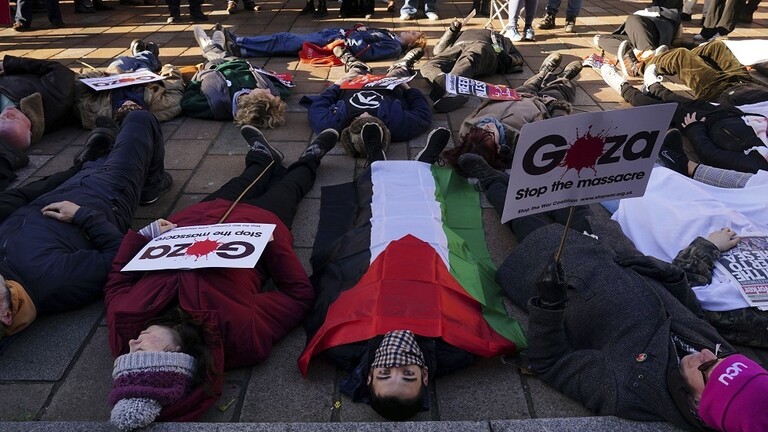 بالفيديو - مئات الآلاف يهتفون تأييدا لفلسطين في العاصمة البريطانية لندن