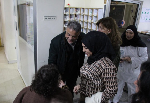 د. حامد أبو ظهر زار ووفد من جمعية  "أعمالنا" "مستشفى دار السلام للمسنين"