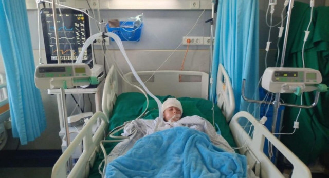 بالصور - اصابة طفل بجروح بليغة جراء غارة اسرائيلية على بلدة ياطر!