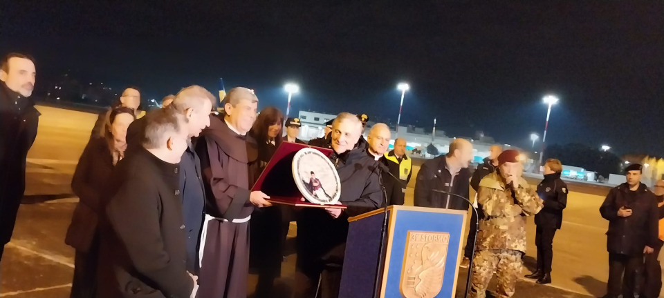 د.  خوري يشارك باستقبال مرضى غزة في روما.. ويشيد بالدور الإنساني لإيطاليا