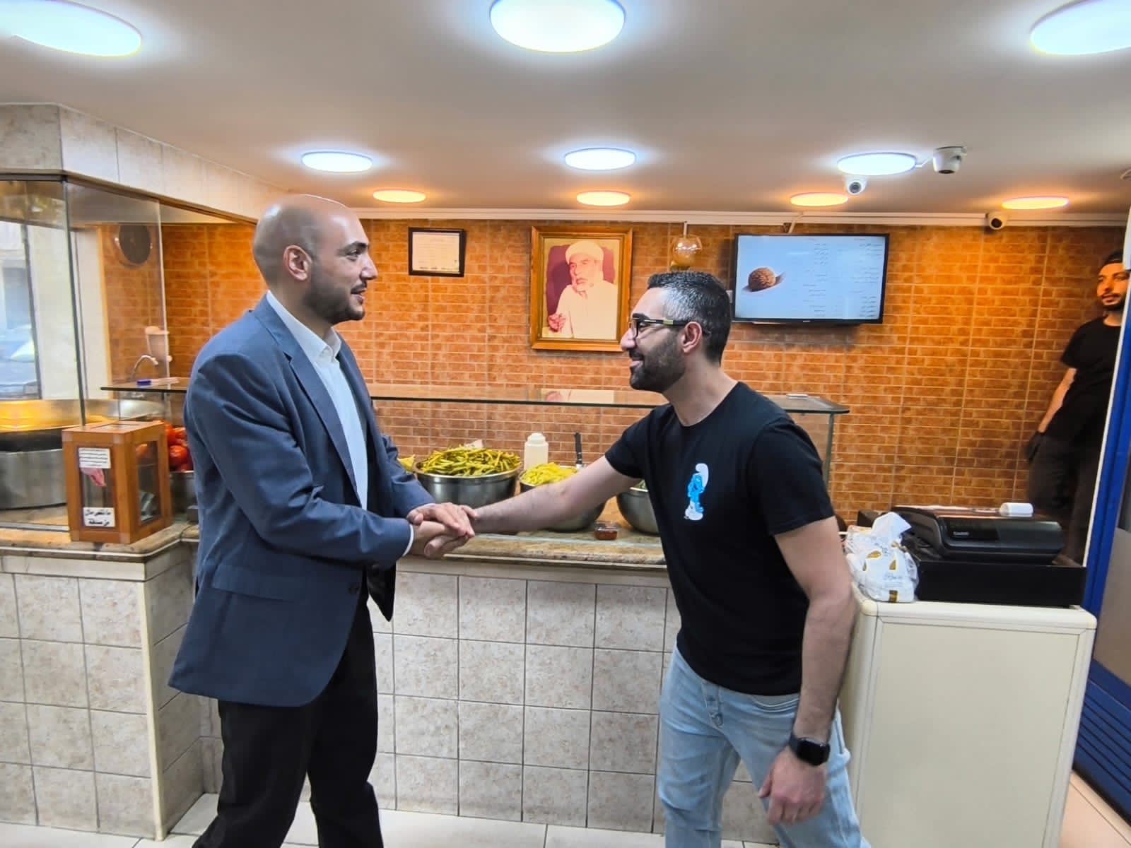 لقاء انتخابي حاشد لرئيس لائحة "صيدا بدها ونحنا قدها" الصيدلي عمر مرجان وأعضاء اللائحة في سيروب