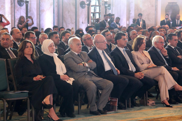 برعاية الرئيس عون ومشاركة الرئيس ميقاتي.. مؤسسة الحريري تطلق في "الفينيسيا" برنامج "قراءات في خطاب القسم"