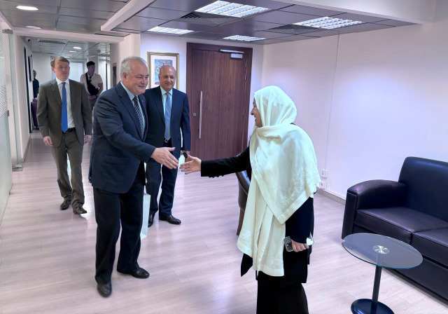 بهية الحريري تستقبل السفير الروسي في لبنان بحضور جورج شعبان