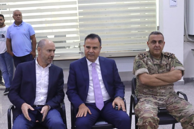 المحافظ ضو يكرّم رؤساء أمنيين وقضائيين في الجنوب: عملنا معًا كعائلة واحدة لخدمة المواطنين