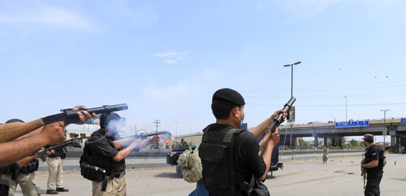 باكستان: مقتل مسلحين وجندي في تبادل لإطلاق النار