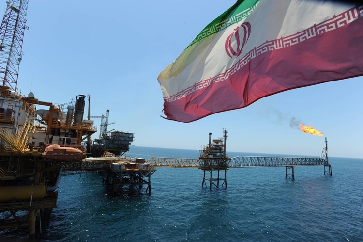 الصين تعلن عن أولى وارداتها من النفط الإيراني