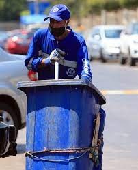 إعتصام لعمال التنظيفات.. النفايات إلى الشارع مجددا؟