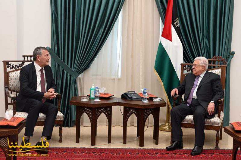 خلال استقباله المفوض العام "للأونروا": الرئيس عباس  يؤكد دور وكالة الغوث وأهمية مواصلة تمويلها لتقديم خدماتها للاجئين الفلسطينيين