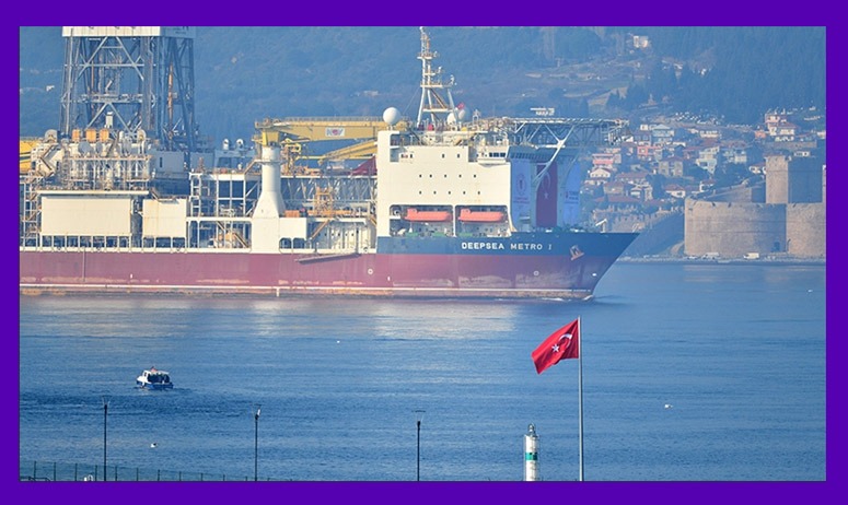 تركيا تعلن إغلاق مضيق الدردنيل أمام حركة السفن