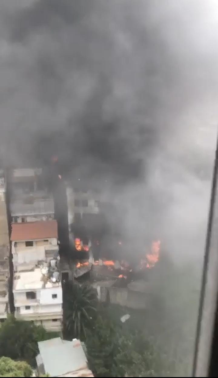 حريق كبير في منطقة الفنار- الزعيترية