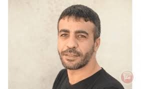 نقل المعتقل ناصر أبو حميد إلى المستشفى بعد تدهور وضعه الصحي