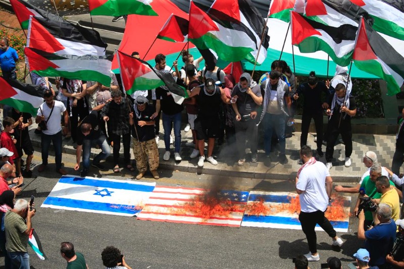 مسيرة اعلام فلسطينية للحزب الديمقراطي الشعبي في صيدا