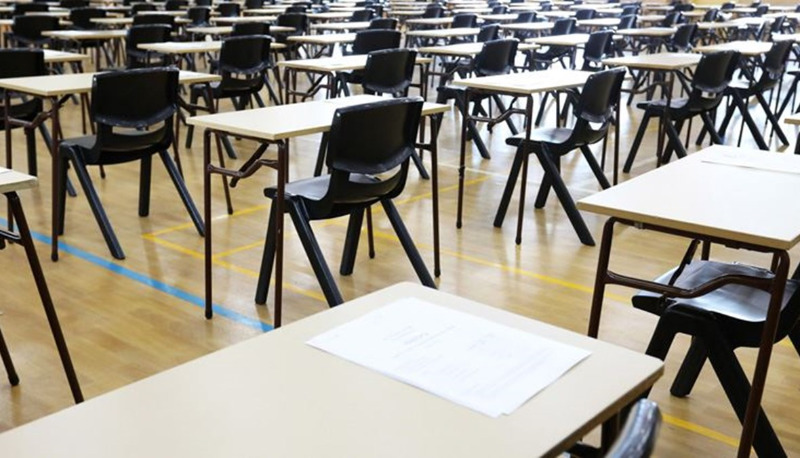 إفلاس الدولة يرجّح إلغاء الامتحانات الرسمية