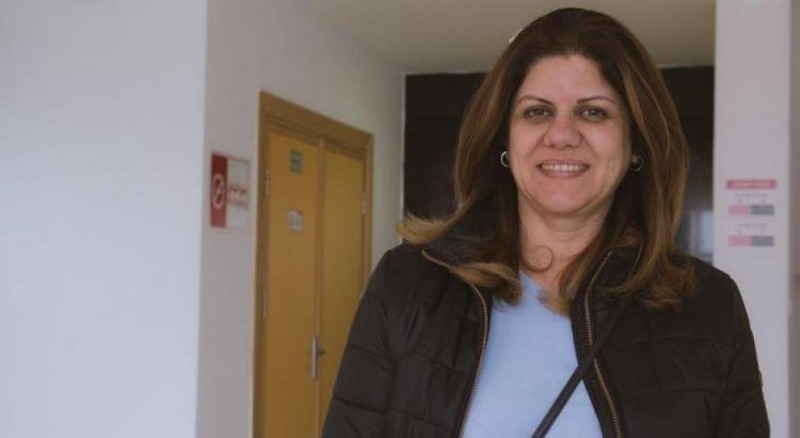 أسرة الشهيدة شيرين أبو عاقلة تطالب بلقاء بايدن وتستنكر نتائج التحقيق الأمريكي