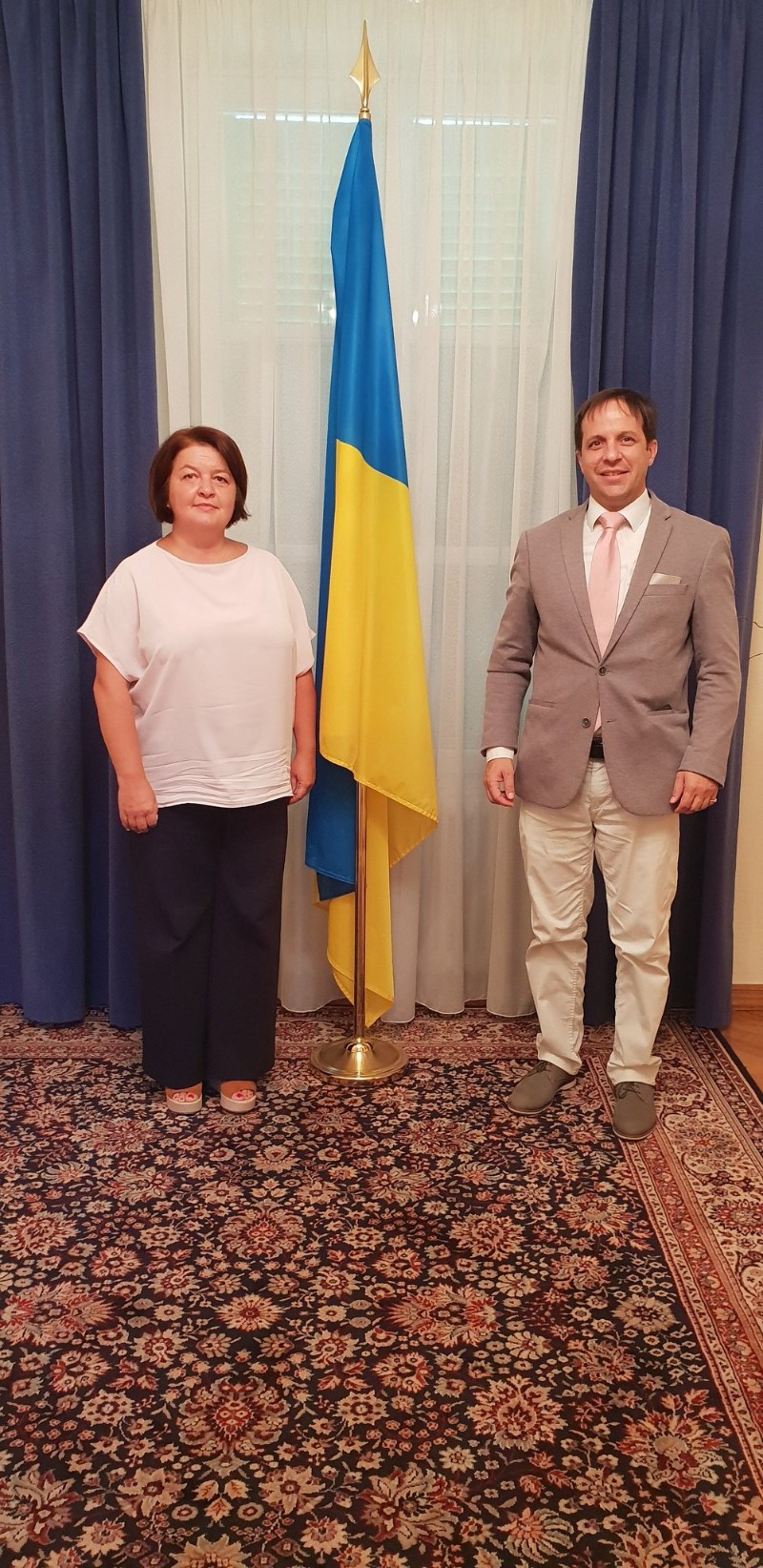 السفير والمراقب الدائم لجامعة الامم المتحدة للسلام د. ديفيد فرنانديز بويانا التقى سفيرة أوكرانيا لدى الامم المتحدة في جنيف