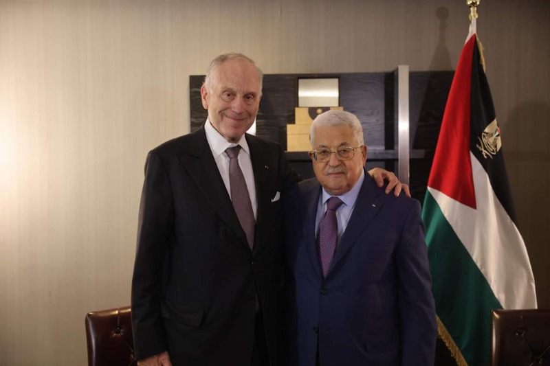 الرئيس عباس يستقبل في نيويورك رئيس المؤتمر اليهودي العالمي