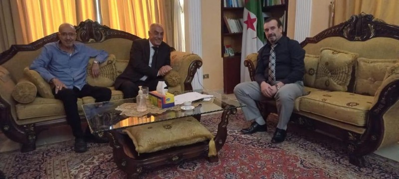 "جبهة النضال" تزور سفارة الجزائر في بيروت