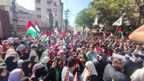 تظاهرة حاشدة في غزة دعما لـ “عرين الأسود”
