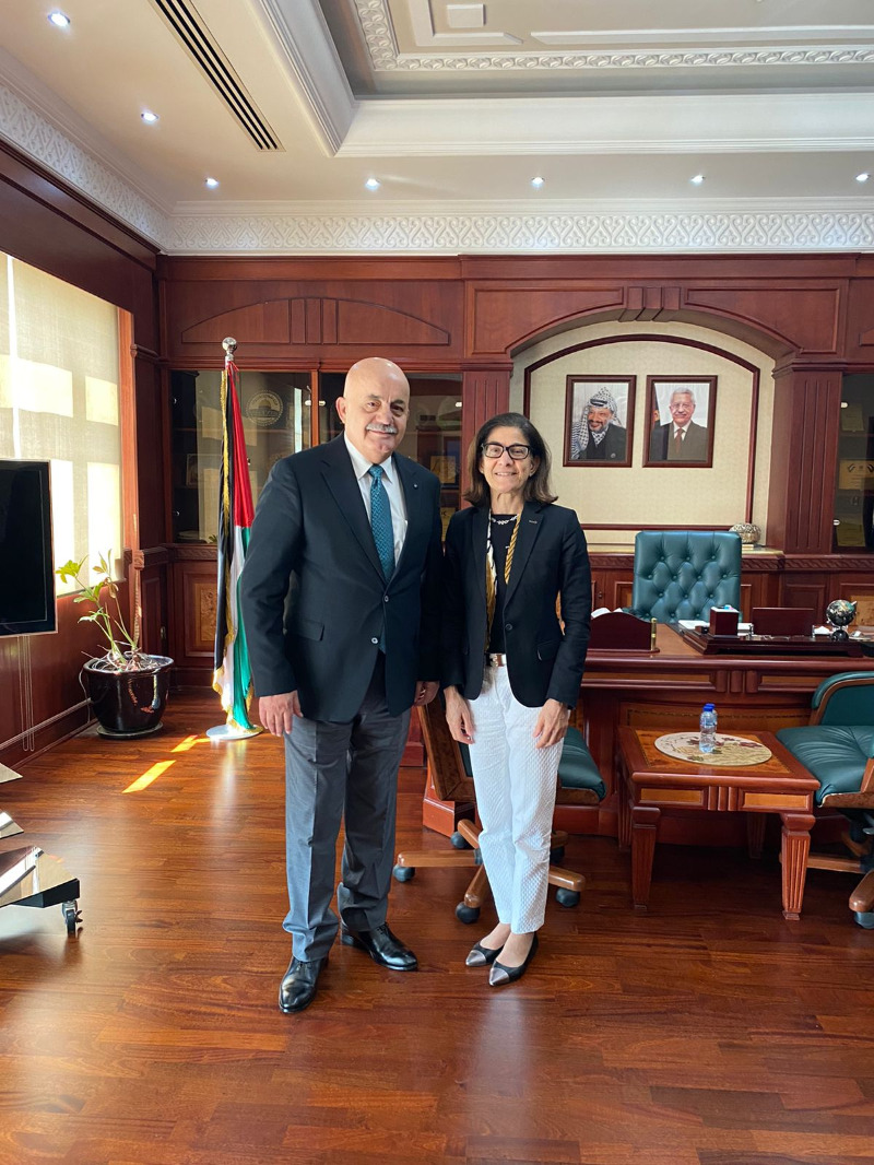 السفير يونس يلتقي السفيرة زغيب قائم بأعمال سفارة جمهورية البرازيل لدى الامارات