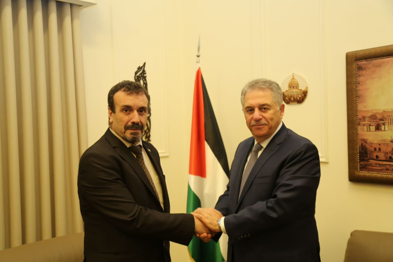 السفير دبور يستقبل السفير الجزائري في لبنان