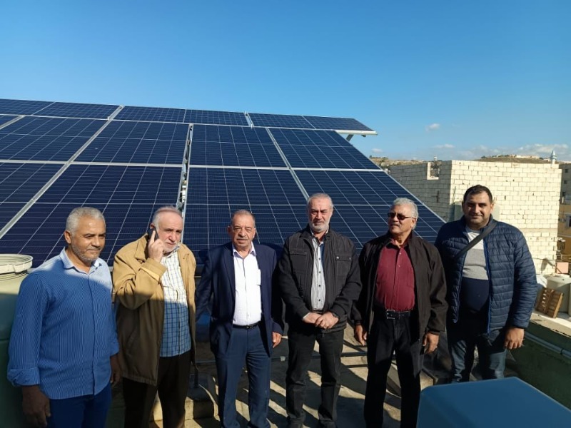 دائرة شؤون اللاجئين تنفذ مشروعاً للطاقة الشمسية لبئر ارتوازي في مُخيم عين الحلوة