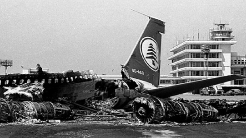 مطار بيروت قبل 54 عاما.. "دار" بـ31 طائرة مغيرة ودخان ومسامير!