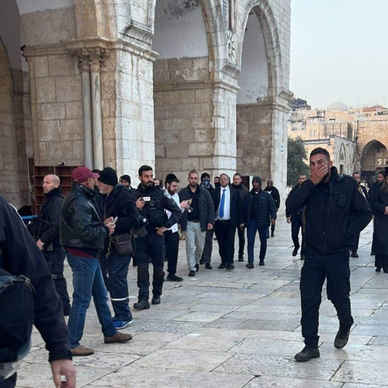 المتطرف إيتمار بن غفير يقتحم المسجد الأقصى بحراسة مشددة