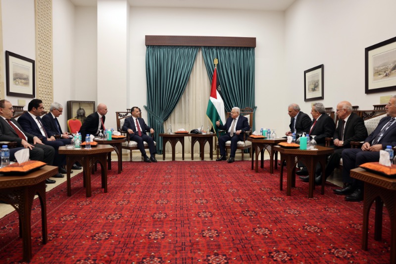 الرئيس عباس  يستقبل رئيس وأعضاء المحكمة الدستورية التركية