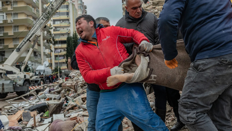 مخاوف من ارتفاع حصيلة ضحايا الزلزال في تركيا وسوريا إلى 8 أضعاف!