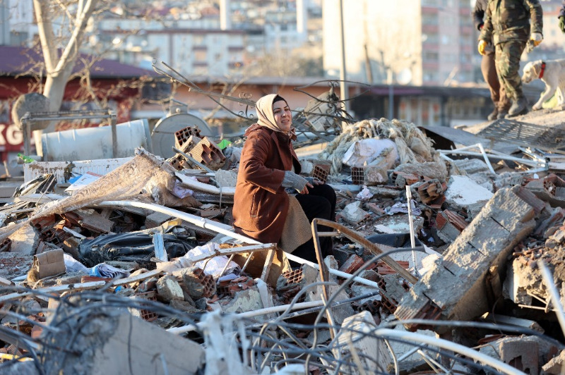 ارتفاع حصيلة الزلزال في تركيا وسوريا إلى أكثر من 12 ألف قتيل