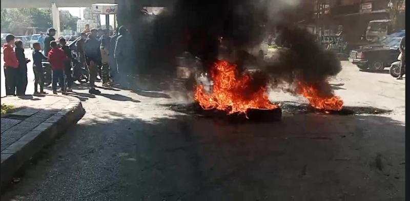 احتجاجات وقطع طرقات في طرابلس