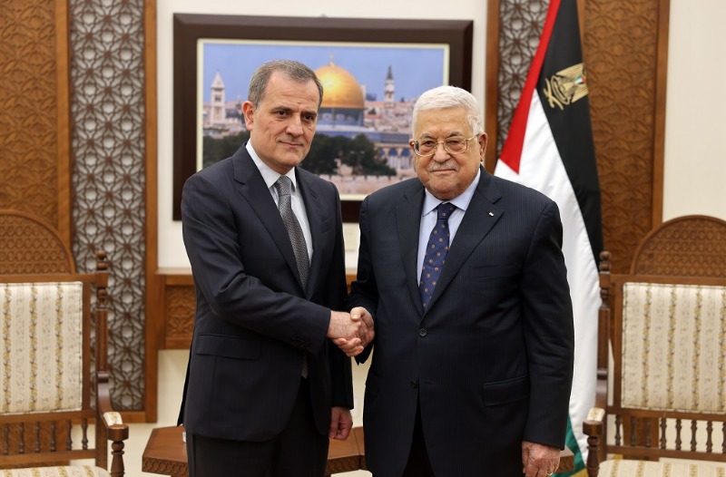 الرئيس عباس يستقبل وزير الخارجية الأذري