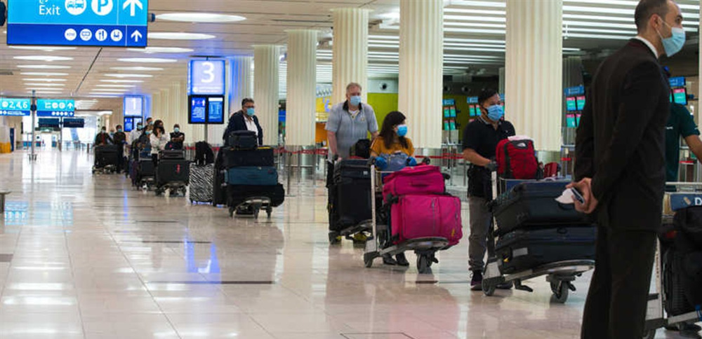 الامارات ترفع الحظر عن منح التأشيرات للبنانيين