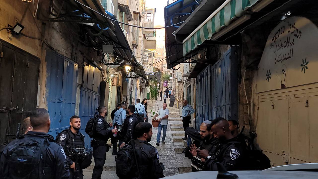 بالفيديو.. قوات الاحتلال تخلي منزل عائلة في القدس لتسليمه للمستوطنين
