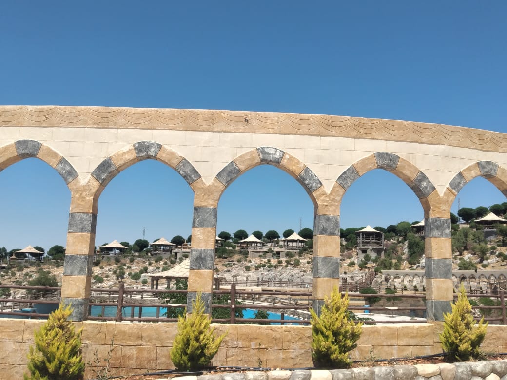 "لبنان الحلو" قلعةُ عيسى واكد الأثريّة في كامد اللّو: فُسحةُ جمال تستنطقُ التّاريخ