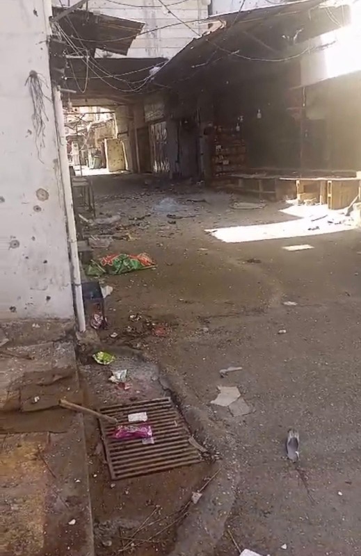 بالصور: "حي الصفصاف"  في مخيم عين الحلوة بسبب الاشتباكات!