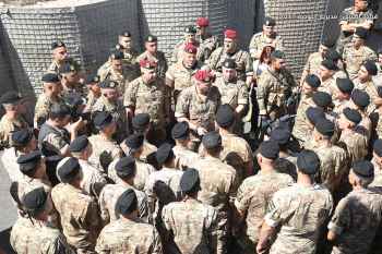 بالصور: قائد الجيش يفتتح شبكة طرقات في منطقة الهرمل ويزور عددًا من المراكز العسكرية!