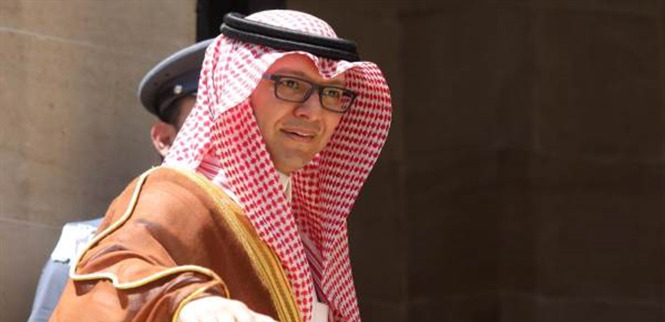 ما حقيقة مغادرة السفير السعودي الى الرياض؟