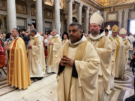 د. خوري يشارك في القداس الاول لبطريرك القدس للاتين بعد رسامته كاردينالا في روما