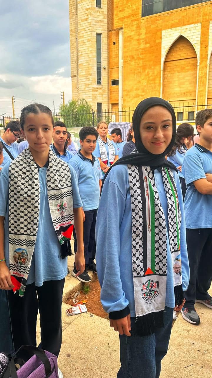 وقفة لـ"تلامذة مدرسة الحاج بهاء الدين الحريري" تضامناً مع "غزة الشهيدة المنتصرة"